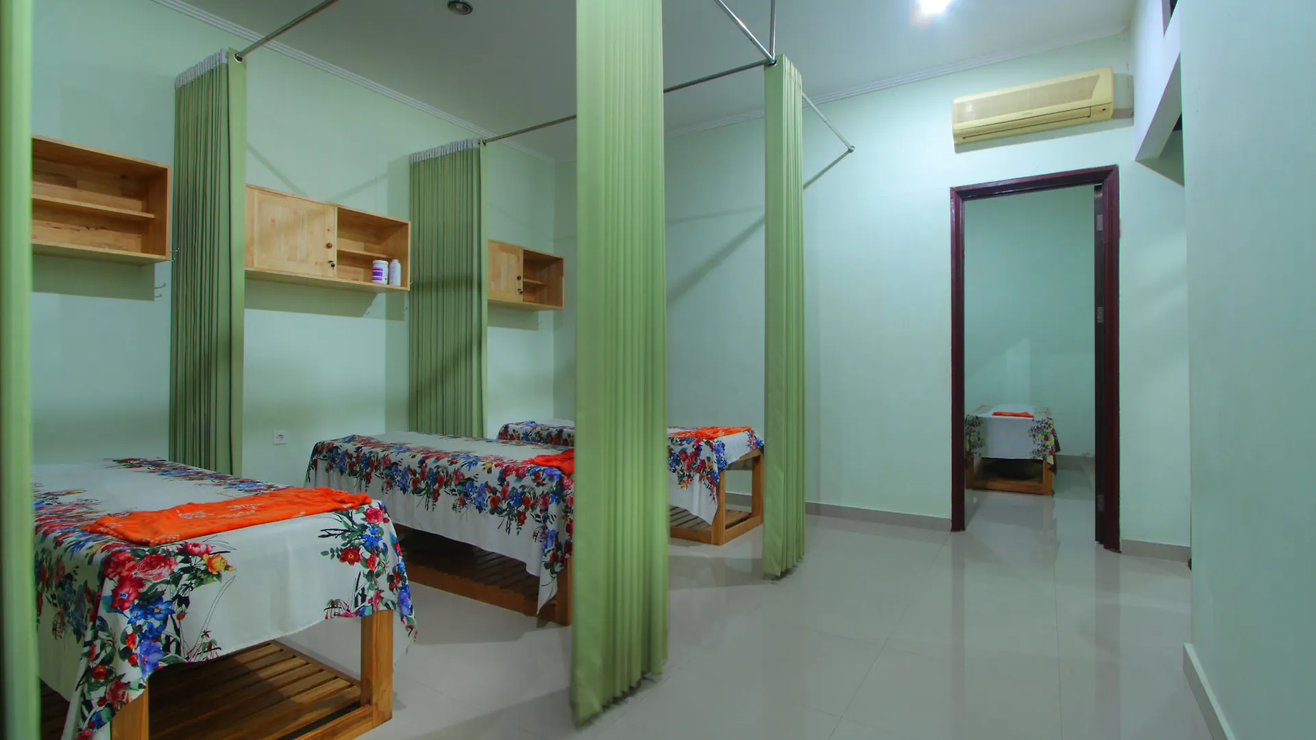 Villa 88 Seminyak Indonesien